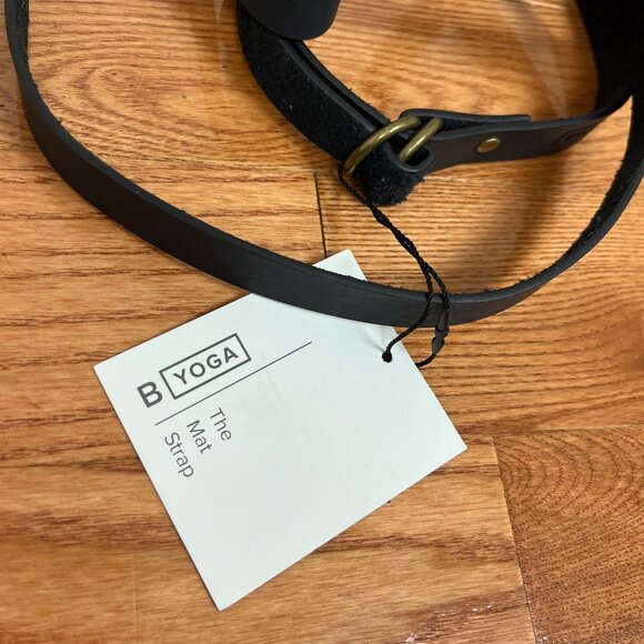 YOGA BUNDLE • Yoga mat, pleather carry strap & practice strap • NWT - Picture 5 of 8